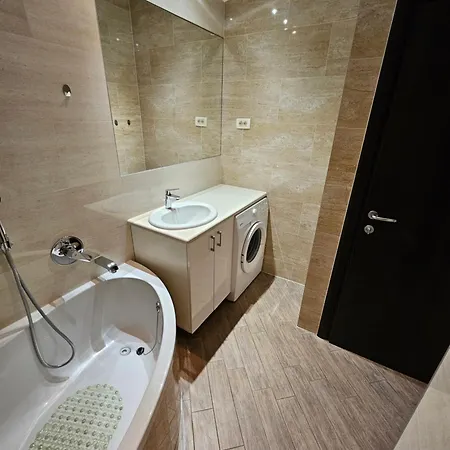 Lucija Apartament Makarska